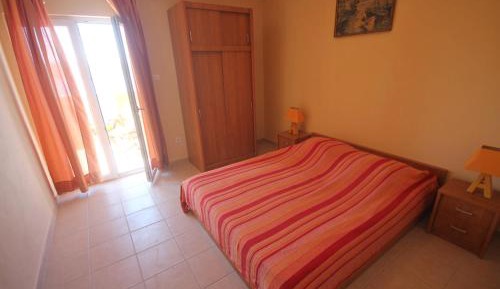 Standard Two-Bedroom Apartment with Terrace and Sea View