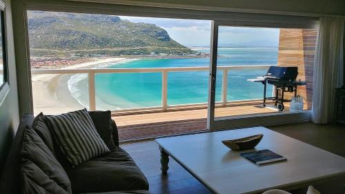 Villa with Sea View