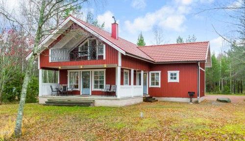 Four-Bedroom Cottage