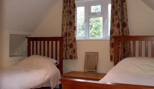 Twin Room with Private Bathroom