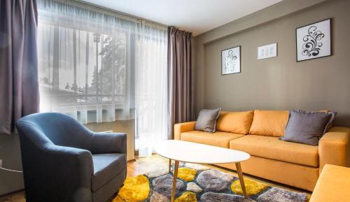 Two-Bedroom Apartment (4 Adults)