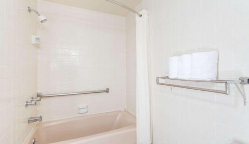 King Room - Non-Smoking