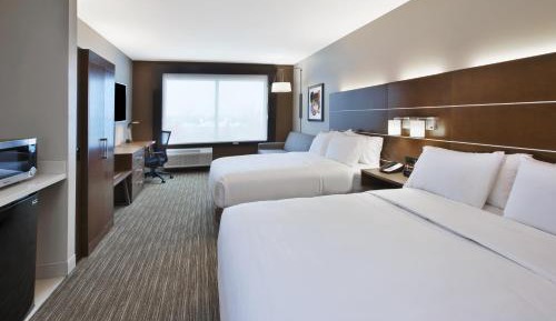 Standard Queen Room with Two Queen Beds
