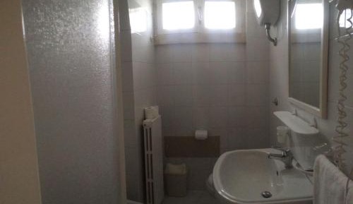 One-Bedroom Apartment (3 Adults)