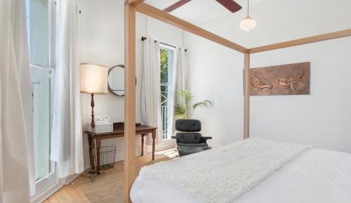 Double Room with Shared Bathroom