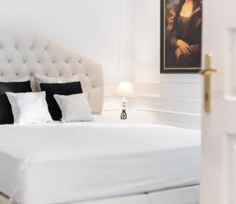 Deluxe Double or Twin Room with Garden View