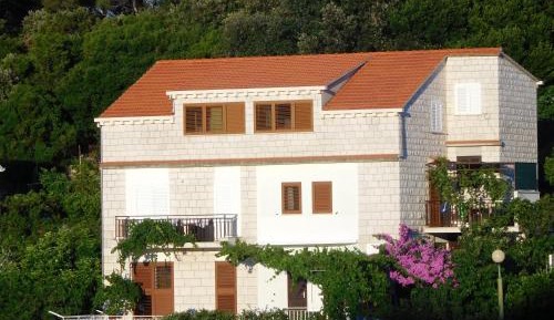 Two-Bedroom Apartment with Terrace and Sea View