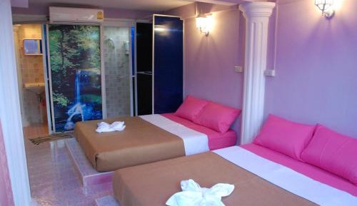Deluxe Queen Room with Two Queen Beds