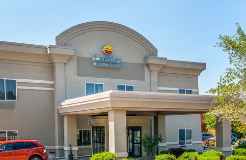 Ann Arbor Hotel | Quality Inn & Suites Ann Arbor Hwy 23