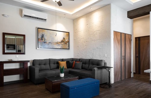 Monterrey Apartment | Luxurious PH with amenities & incredible view