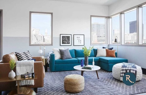 Central Business District House | Roami at The Brandywine | Pool | 2 Bed Penthouse