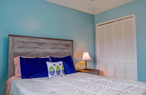 Cape Coral House | Relaxing Pool Home w/ 3 Bedrooms & Fenced In Yard