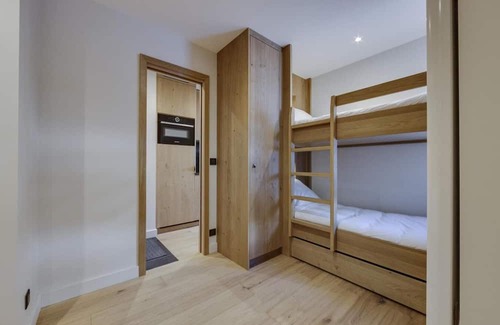 Le Cret Apartment | Wifi, 2nd floor, parking, tv, ski locker, 38m², Val d'Isère