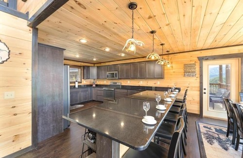 Plano House | Above The Rest - 4 Bedrooms, 4.5 Baths, Sleeps 12 4 Home by RedAwning