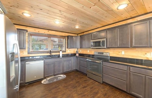 Plano House | Above The Rest - 4 Bedrooms, 4.5 Baths, Sleeps 12 4 Home by RedAwning