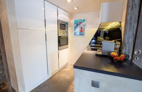 Meribel Centre Apartment | Grands Sorbiers 6: premium apt route de la Renarde