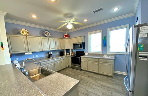Morgantown House | Beach Front - Pools - Pet Friendly