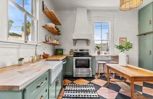 Galveston House | Historic Sheek and Modern Home Blocks from Strand