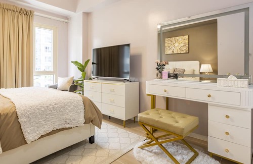 Pasay House | 81 Newport Boulevard Front NAIA Terminal3-Best staycation in PasayManila
