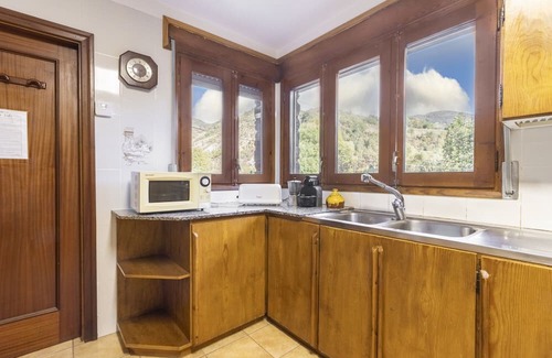 Les Iglesies House | Holiday Home 'Teule 1' with Mountain View, Shared Pool and Wi-Fi