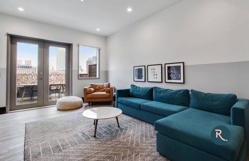 Central Business District House | Roami at The Brandywine | Heated Pool |6 Bed Combo