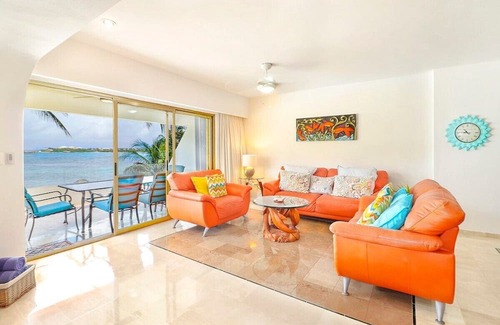 Puerto Aventuras Apartment | Beachfront Paradise 2 BR in Puerto Aventuras