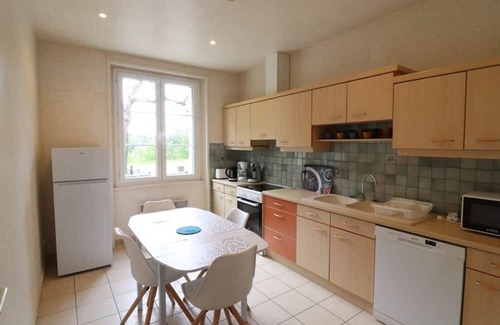 Saint-Etienne-Cantales Cottage | Gite Saint-Étienne-Cantalès, 3 bedrooms, 6 persons