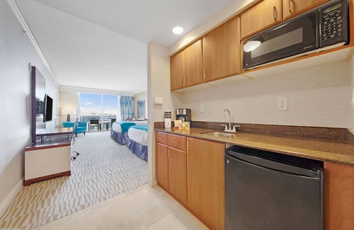 Sunny Isles Beach Apartment | ★ Amazing Unit in an Exclusive Luxury Beach Resort