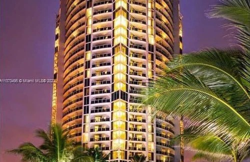 Sunny Isles Beach Apartment | ★ Amazing Unit in an Exclusive Luxury Beach Resort