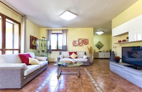 La Pietraia House | Alghero, Villa Mistral for 7 People With a Large Veranda
