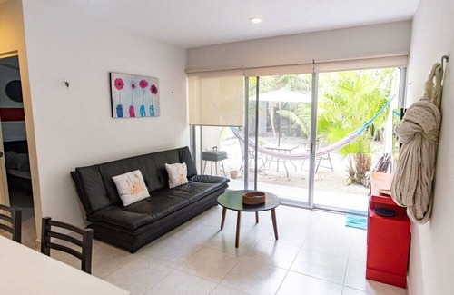 Progreso Municipality Apartment | Romantic condo 1 block from Sea Progreso East