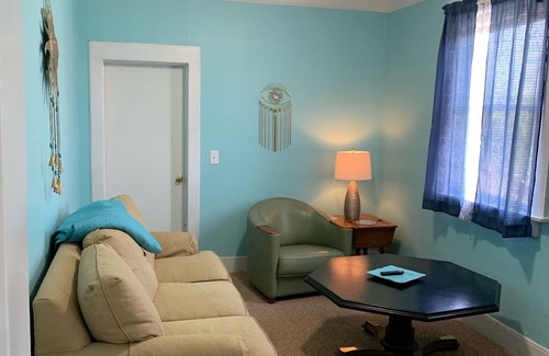 Norfolk House | Rustic Ocean View Beach House - BEST Location in Ocean View! 2 bed/1 bath House