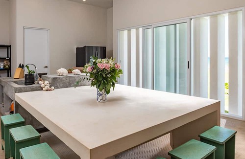 Chicxulub Puerto Villa | Stunning beachfront Suites Wi-Fi East of Progreso