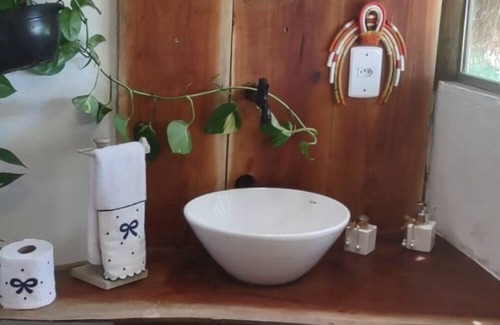 Santa Cruz Cabralia House | House with swimming pool in the middle of nature, surrounded by trees and sea views!