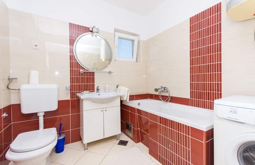 Slatine Villa | Split area -Trogir BEACH RESORT NEAR TROGIR AND SPLIT SPECIAL OFFER MAY