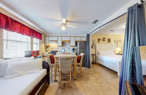 Gulf Lagoon Beach Apartment | Cozy studio with resort pool & boat dock on the Grand Lagoon