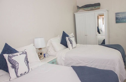 Las Conchas House | Ole - Great ocean front two bedroom, two bath condo