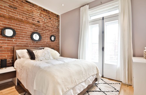 Mile End Apartment | DL | Magnificent 3bedrooms/2Bath in Artistic MileEnd