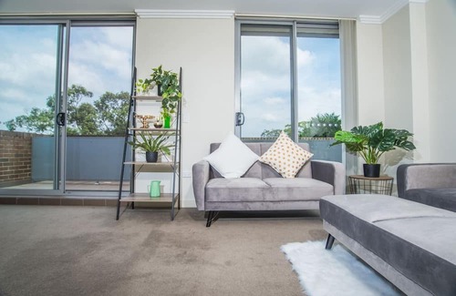 Gordon Apartment | Designed home for ultimate amenities in Gordon