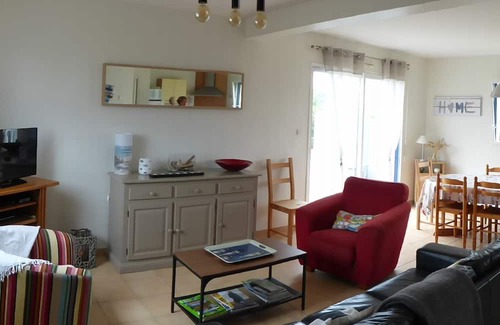 Plouneour-Brignogan-Plages House | 3 * seaside villa, 6 pers. 150 m from the beach and the GR34. Large enclosed garden