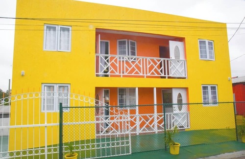 Ivy Apartment | Grateful 3bd A by Zenbreak