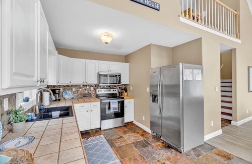 Dandridge Apartment | Cozy 3BR Lake Access w Sauna