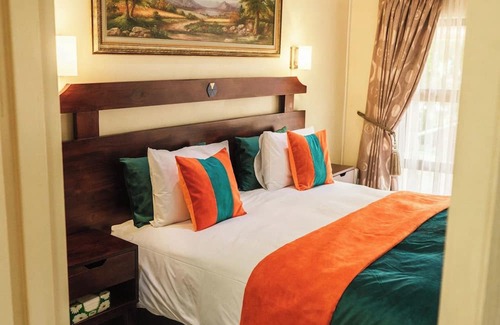 Goromonzi Hotel | Raregold Resort
