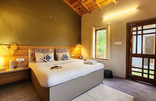 Kasiyalekh Bed & Breakfast | LiveAway Mukteshwar by PACK