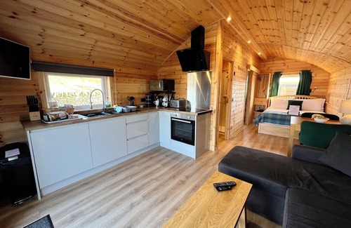 Aird Uig Bed & Breakfast | Seapods