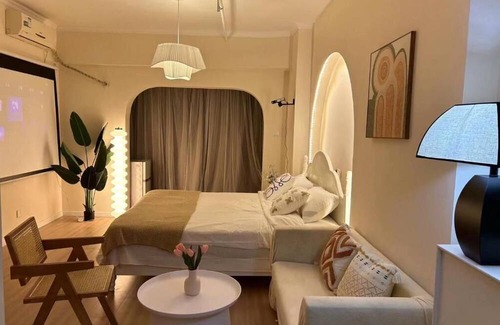 Beilin Bed & Breakfast | Xi'an Hills & Lostwine Downtown Suite