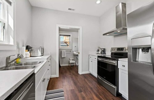 West Central Apartment | Downtown Fort Wayne Triplex- Apt. C