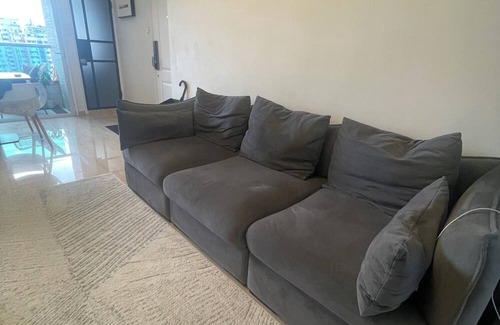 Yau Tsim Mong House | Charming 2-bedroom building in welcoming Kowloon with sunset view balcony