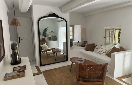Labaume Condo | Suite Olivier - Superb gîte in the heart of an 18th-century sheepfold a stone's throw from Uzès