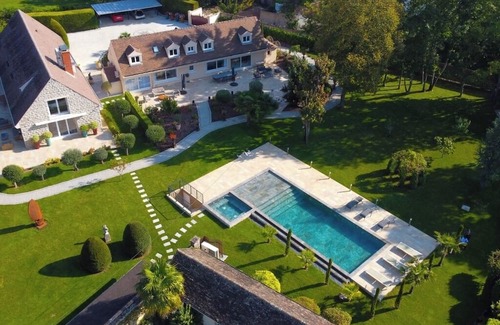 Avon House | Gîtes de Charme à Samoreau - Seine bank, Swimming pool, Jacuzzi and Serenity